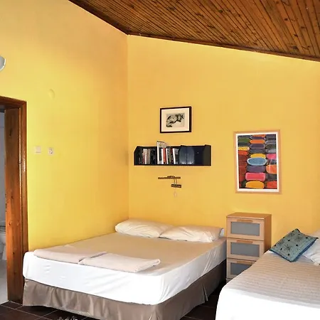 Hobbit Evi Pensión Çıralı