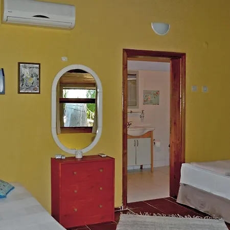 Hobbit Evi Pensión Çıralı