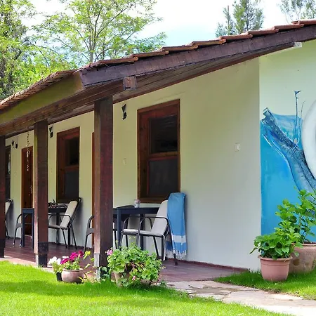 Hobbit Evi Pensiune Çıralı